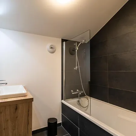 Appart hôtel Roches Blanches By Daddy Pool - Terresens 3*